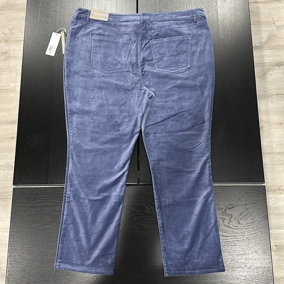 Soft Surroundings Blakely Velveteen Pants in Nightshadow Blue Color - 20W - Picture 3 of 10